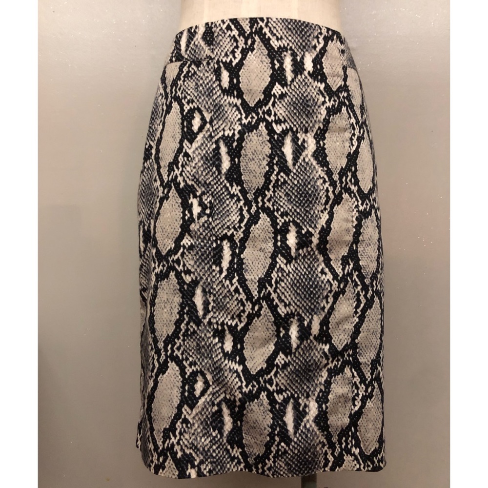 Snake print pencil skirt